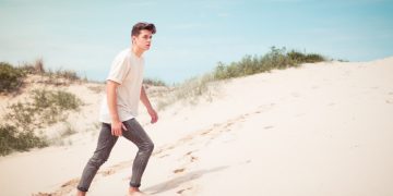 Benefits of running on the Beach (and what precautions to take)