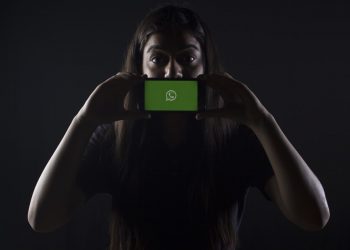 Hackers could change the content of your Whatsapp messages