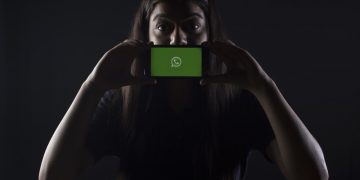 Hackers could change the content of your Whatsapp messages