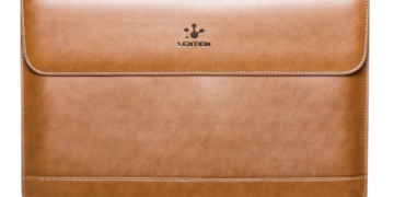 Is a hard case or rubber case better for MacBook?