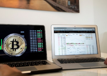 Advantages and Disadvantages of Bitcoin