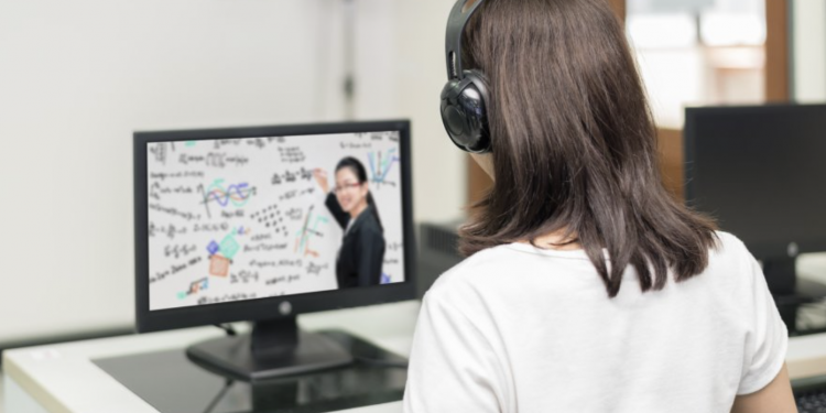 4 Mistakes People Make When Starting an Online Course