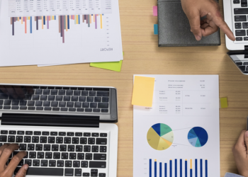 Master the stock market with fundamental analysis