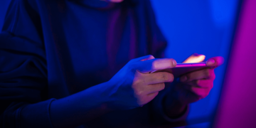 How to find Eat-and-Run Sites that Threaten your Capital