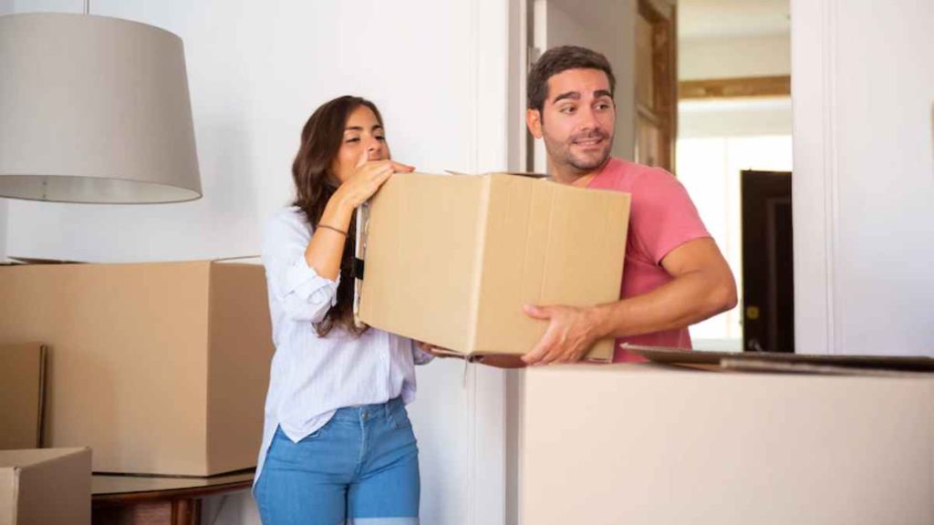 5 Tech Ways to Ready Your Stuff For Moving